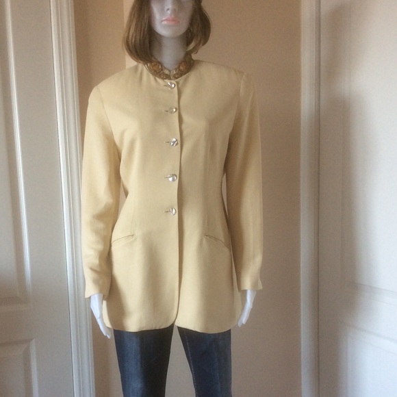 Tahari jacket. - Picture 10 of 10